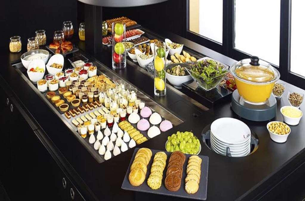 Kyriad Tarbes Bastillac Ristorante foto
