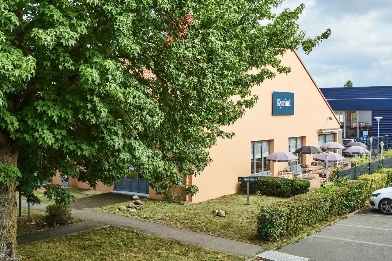 Kyriad Tarbes Bastillac Esterno foto