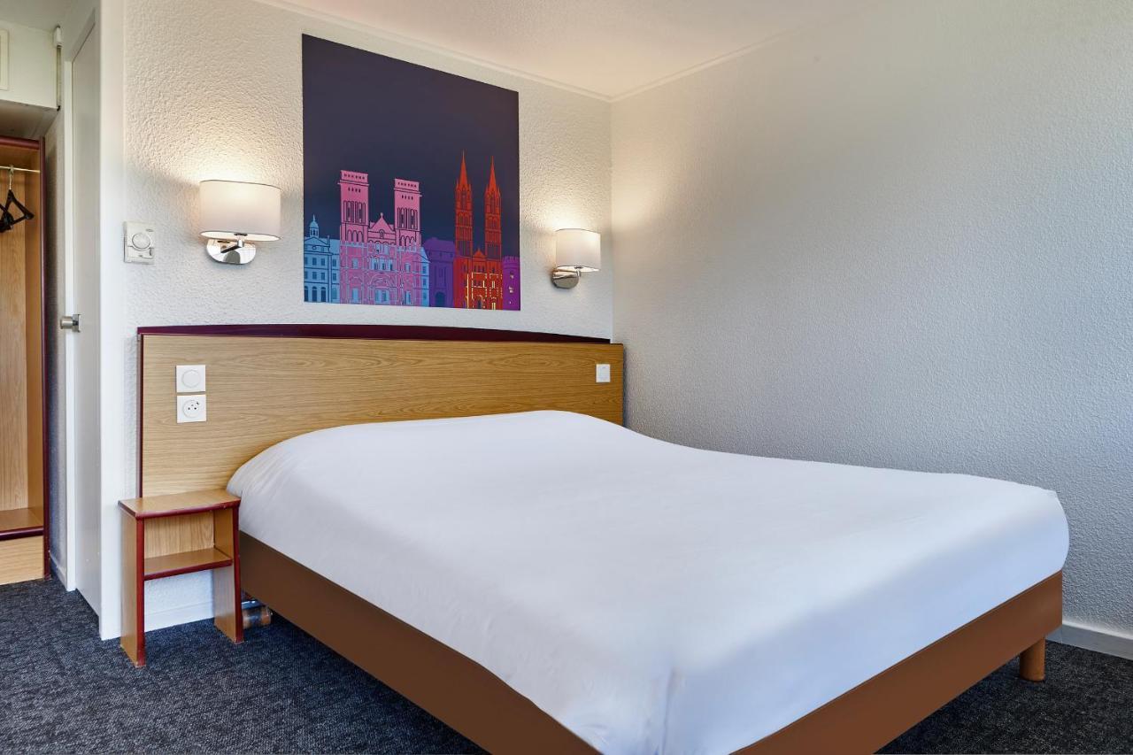 Kyriad Tarbes Bastillac Esterno foto