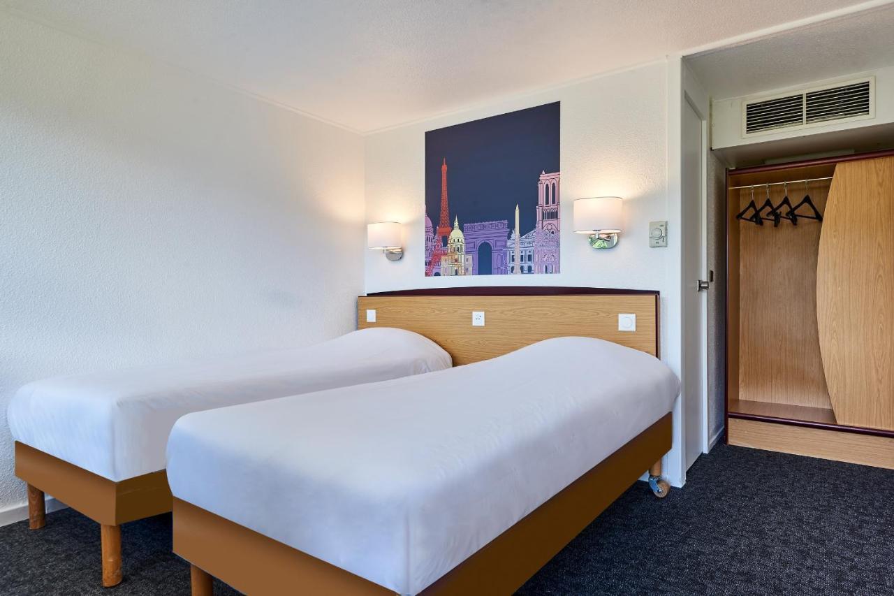 Kyriad Tarbes Bastillac Esterno foto